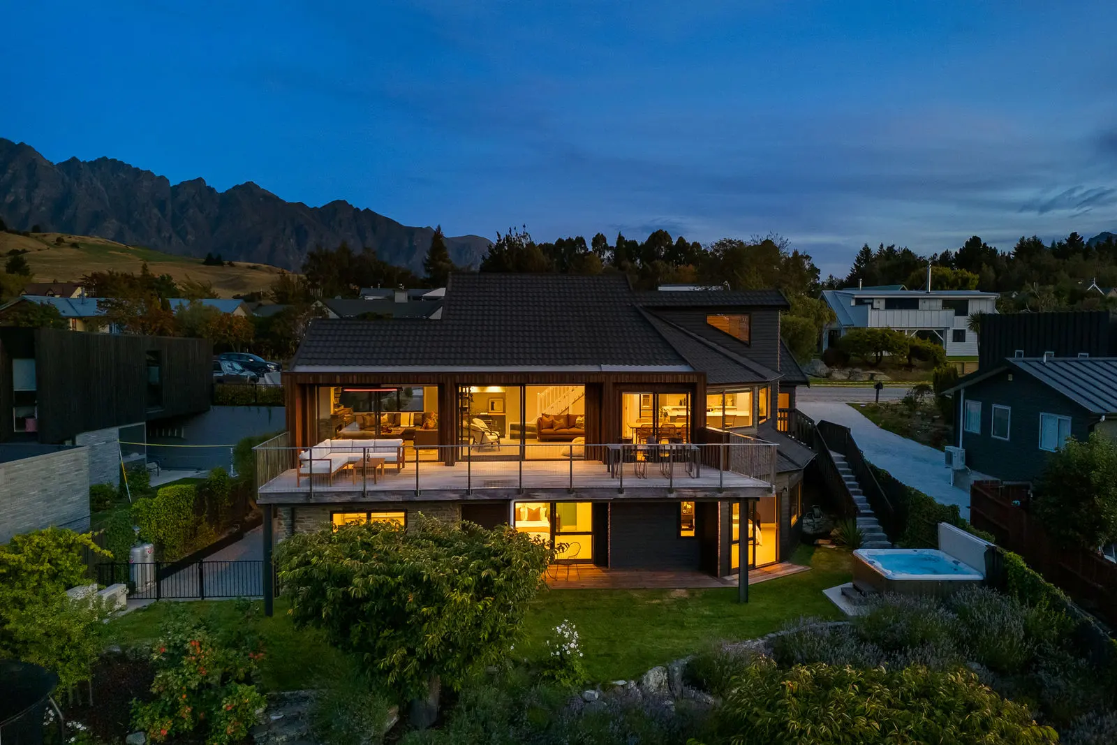 36 Oregon Drive, Kelvin Heights, Queenstown